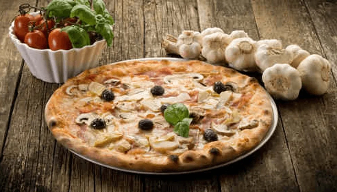Highlights, The Gully Pizza House