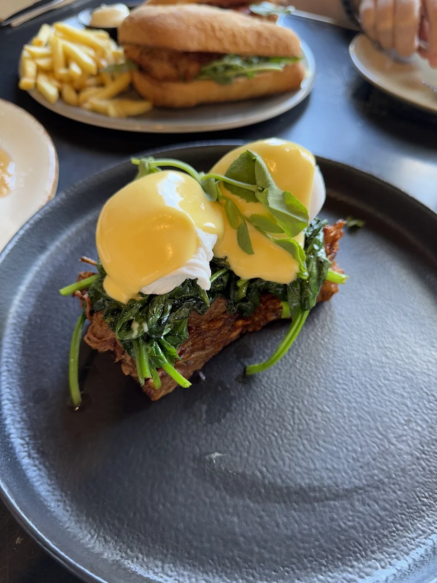 Highlights, Cafe Zen Den