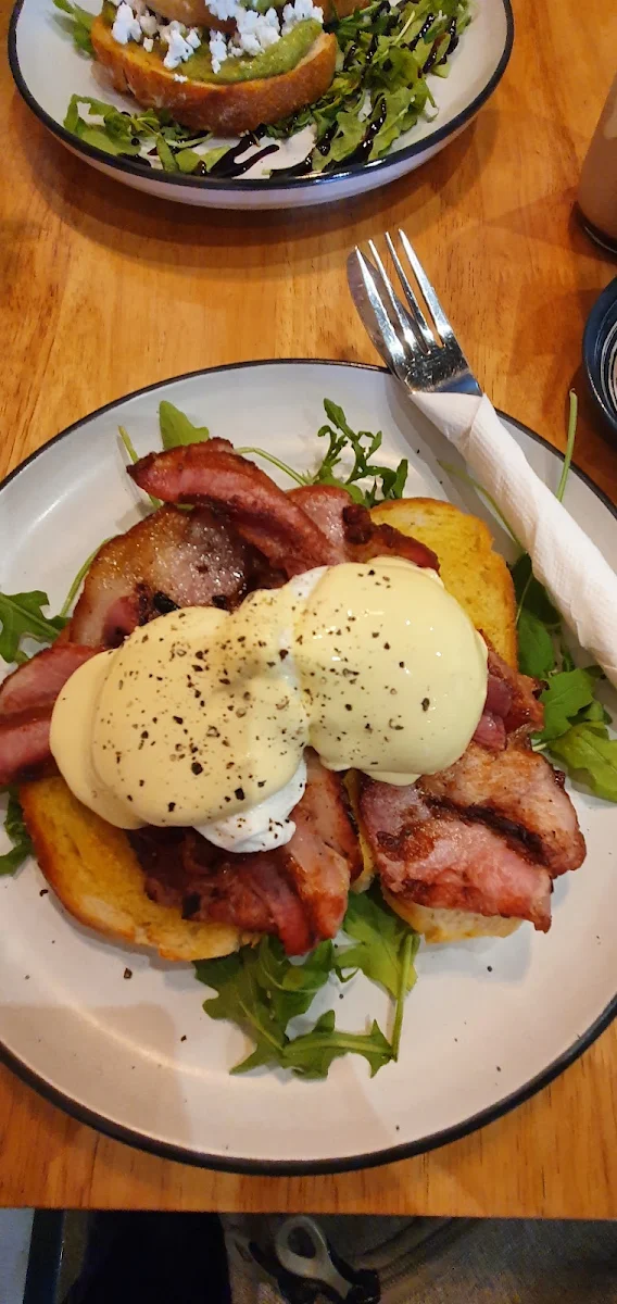 Eggs Benedict with Bacon