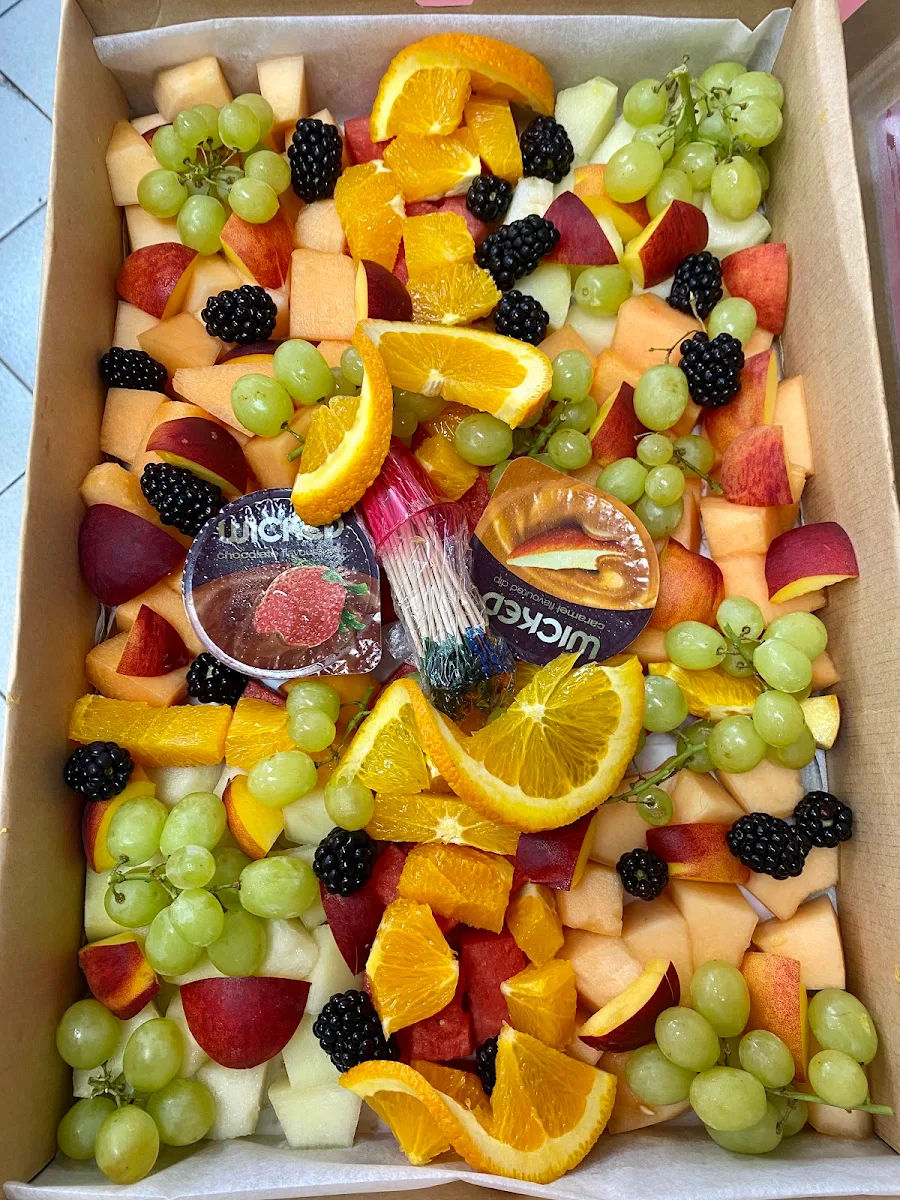 Fruit Platter, CAFE ELLE