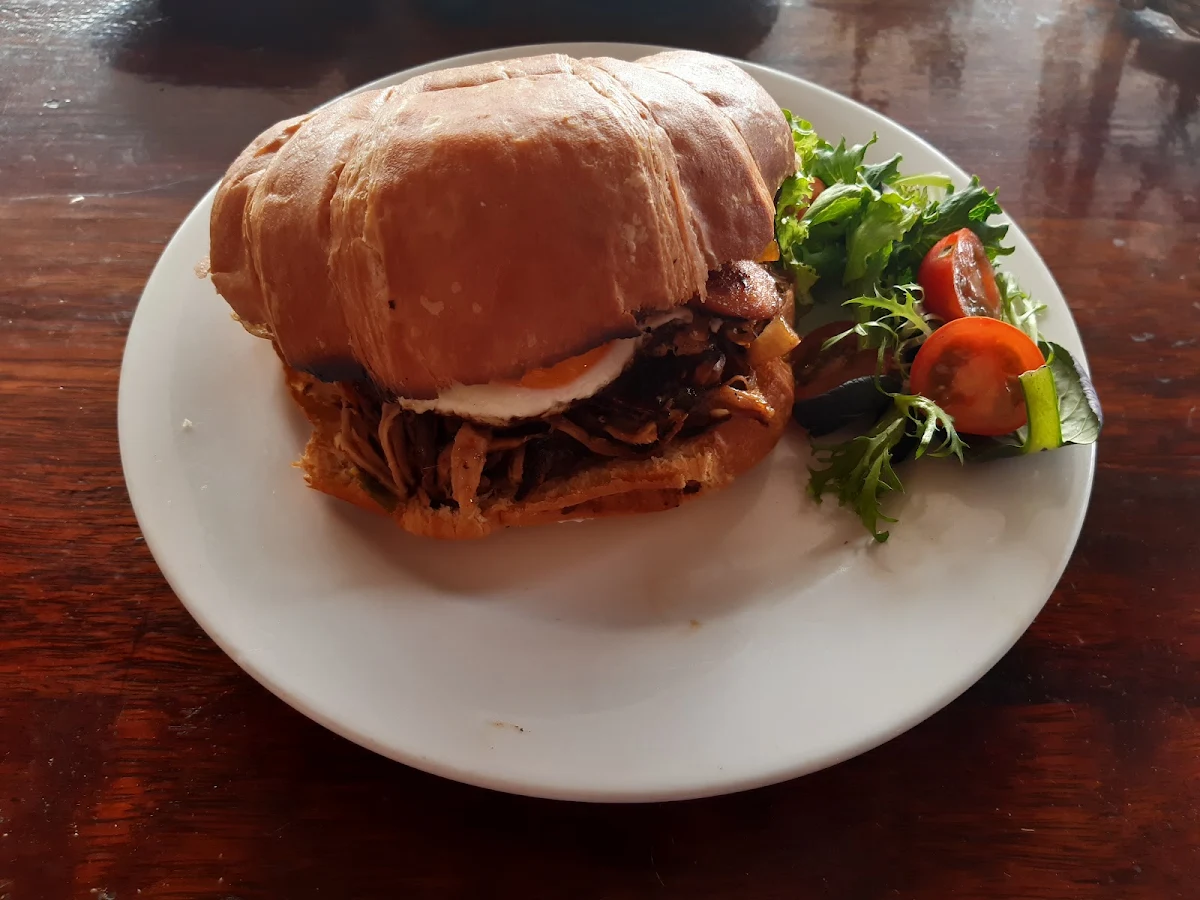 Pulled Pork Burger, il Pozzo Cafe