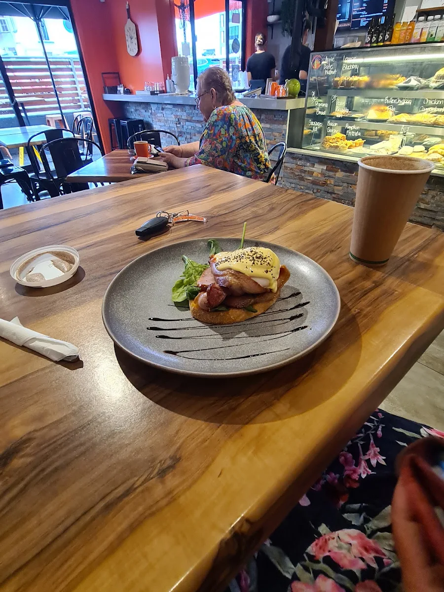 Highlights, Grindstone Coffee House