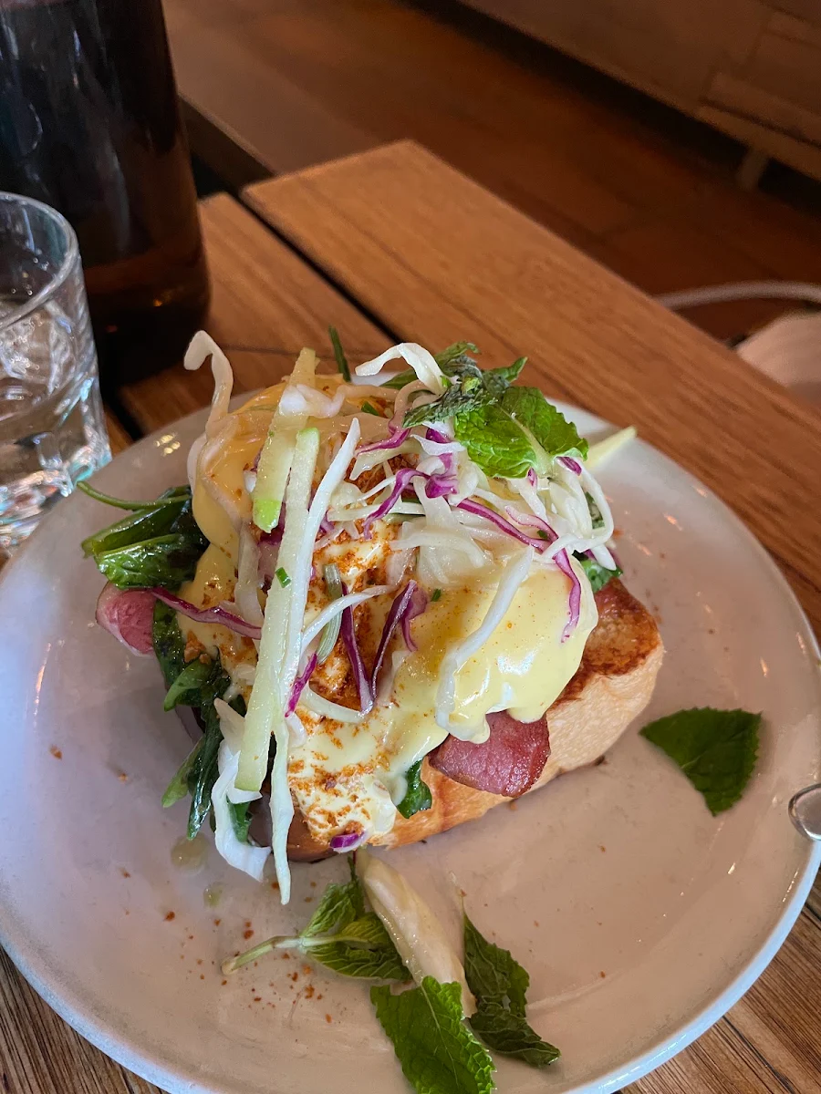 Eggs Benedict, Stagger Lee's Fitzroy