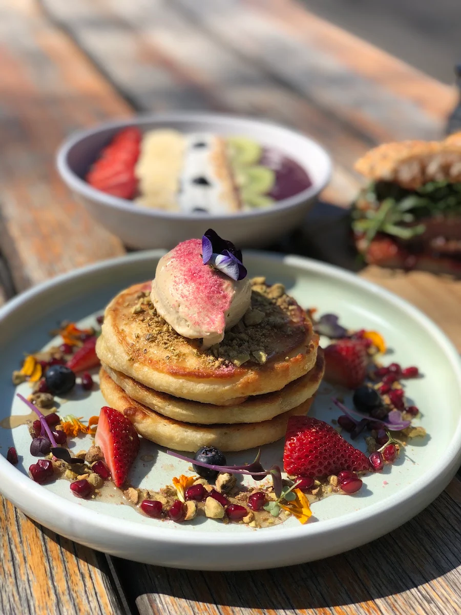 Coconut & Ricotta Hotcakes