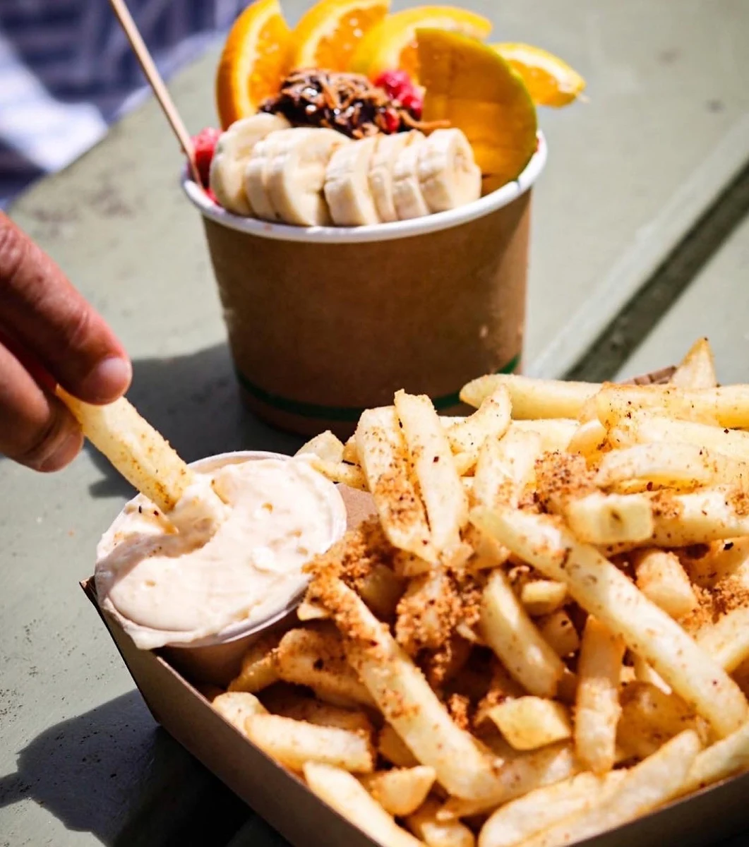 Hot Chips with House Made Aioli and Seasoning