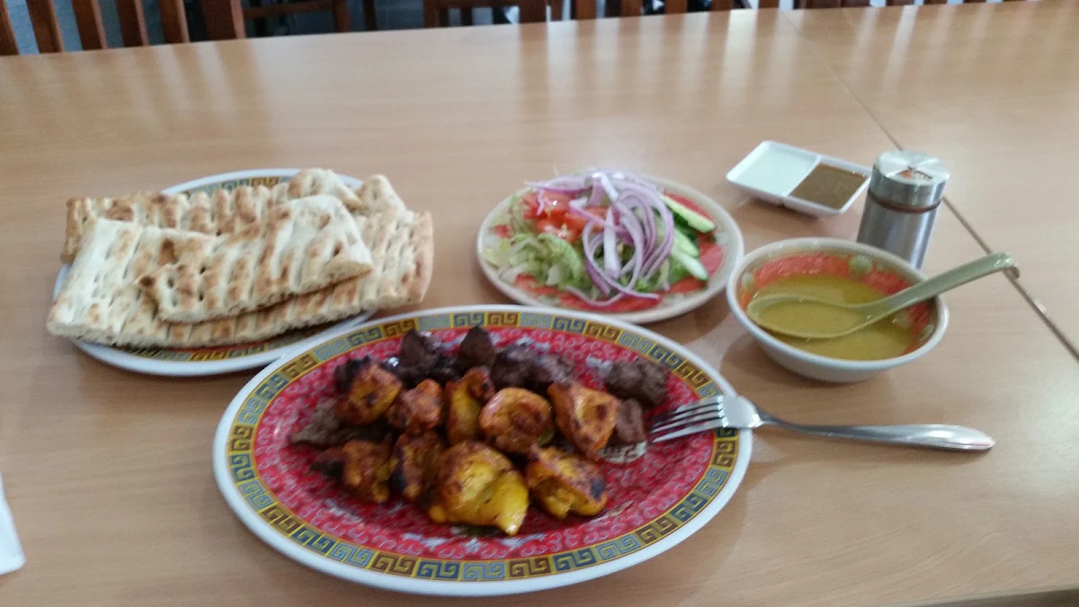 Highlights, Shams Restaurant