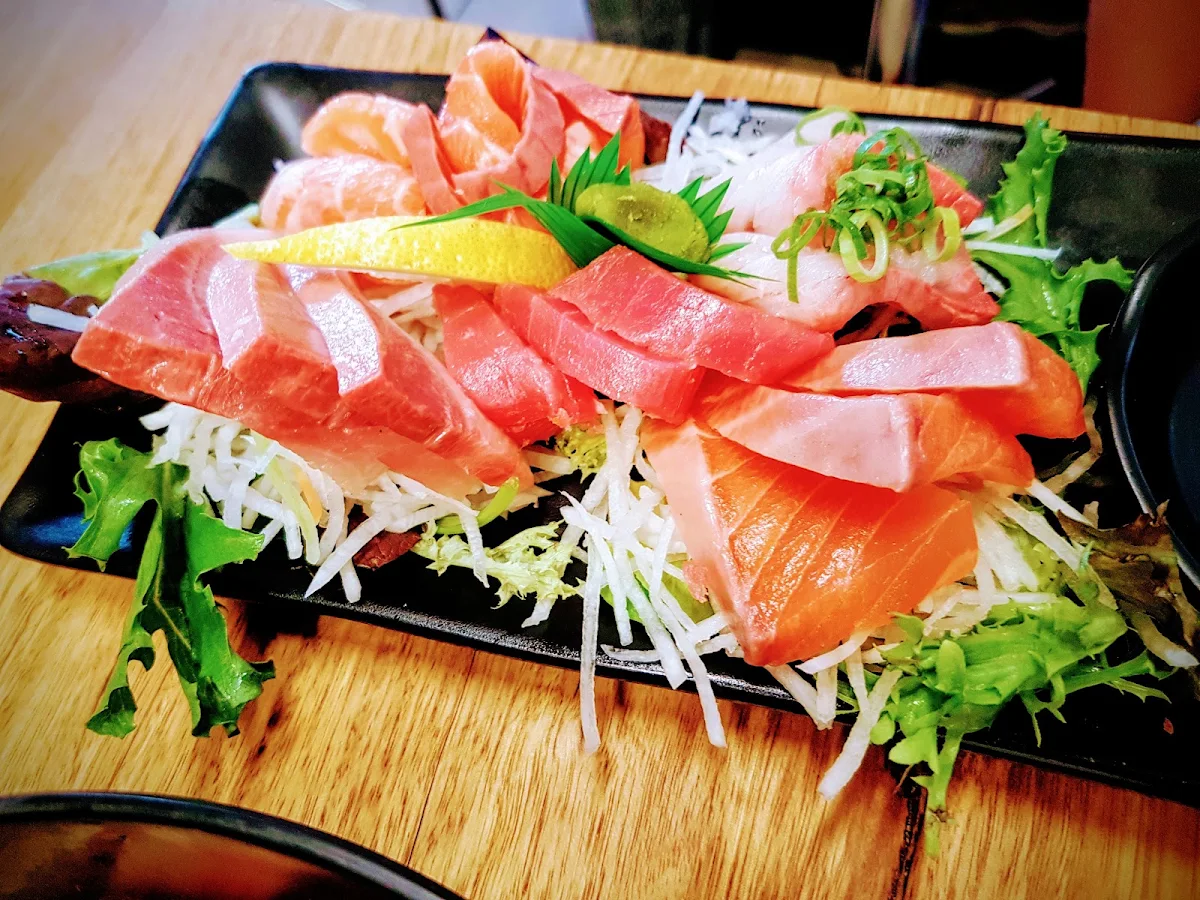 Salmon Sashimi, Mogu Mogu Japanese Cuisine
