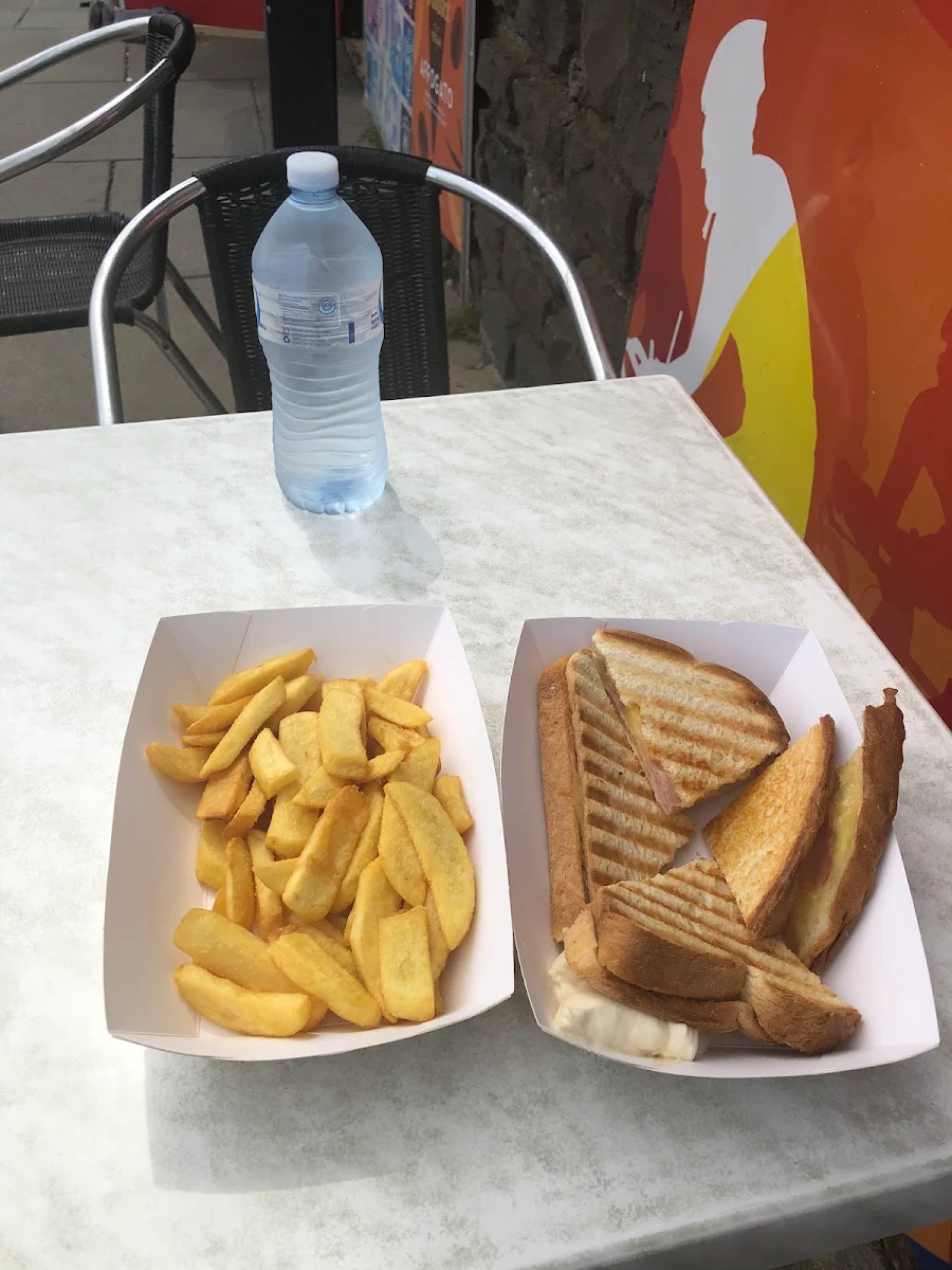 Highlights, Tour De Cafe