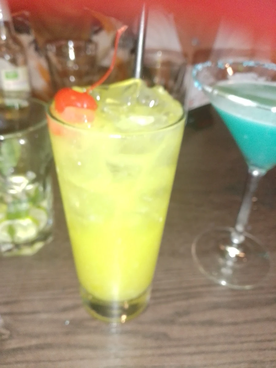 Highlights, Bottlerocket Bar & Cafe