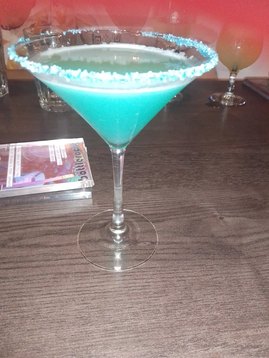 Highlights, Bottlerocket Bar & Cafe