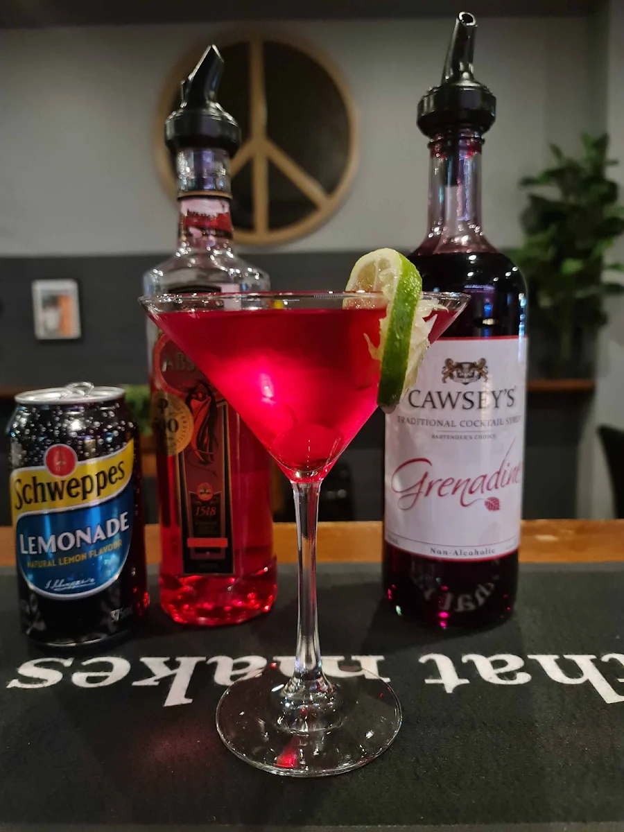 Highlights, Bottlerocket Bar & Cafe