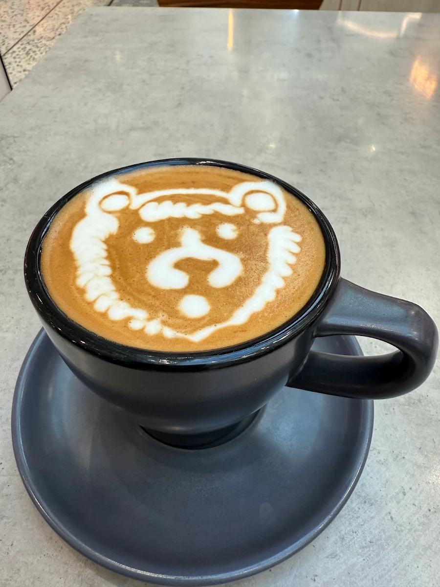 Flat White Coffee, Cafe Mira