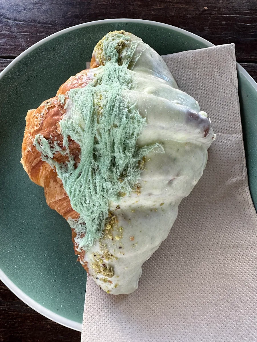 Pistachio Croissant