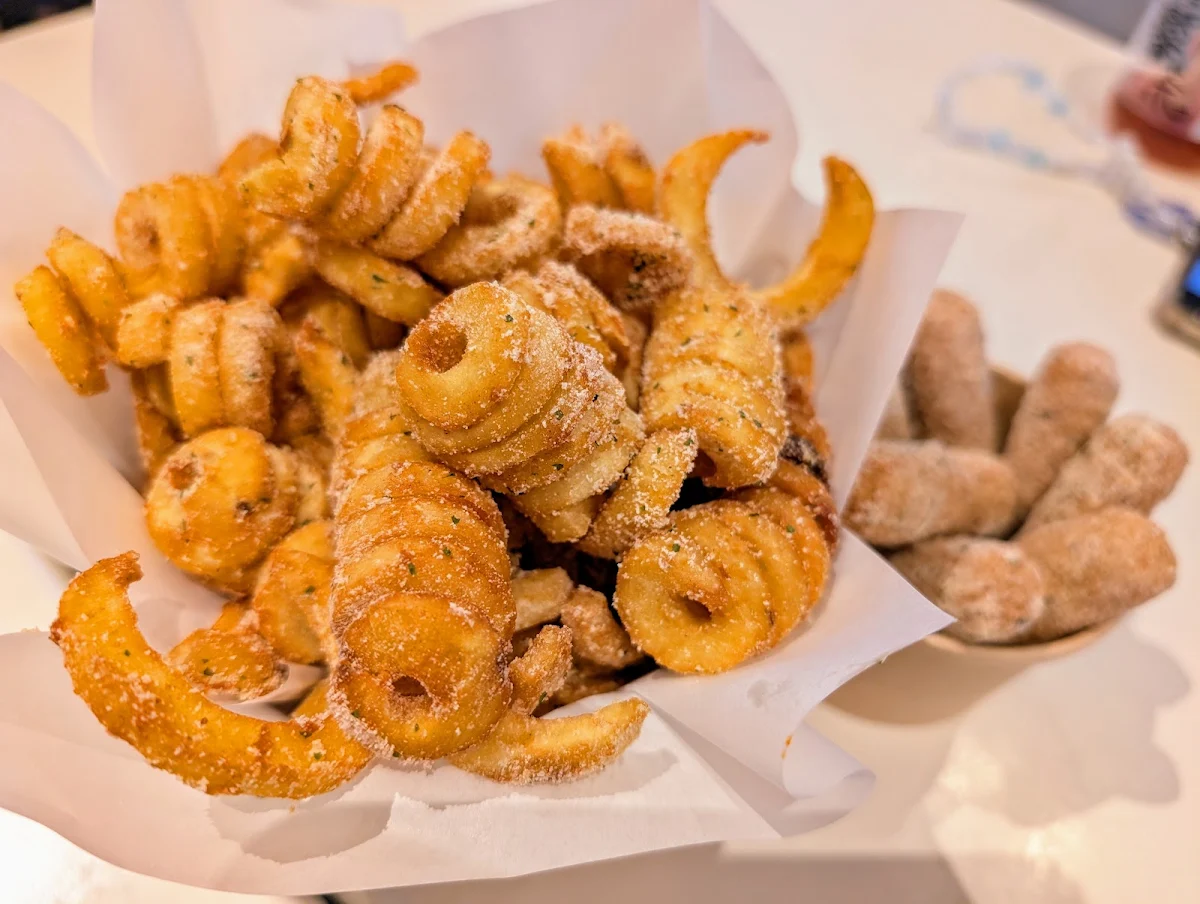 Highlights, Potato Corner