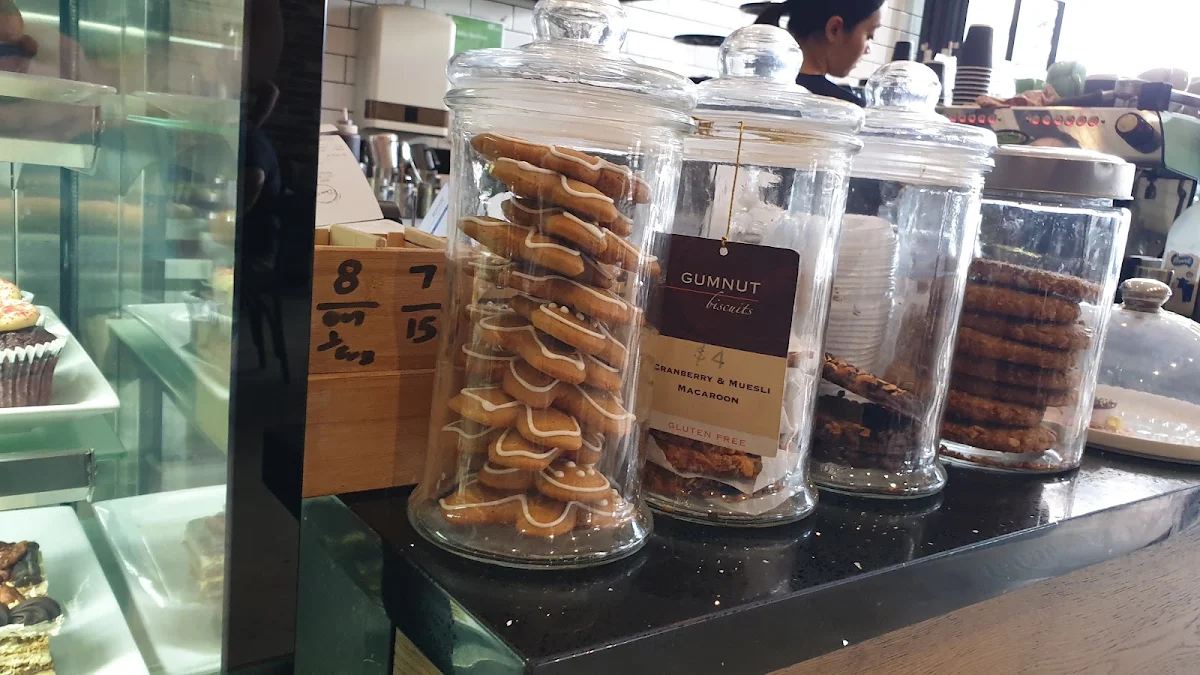 Gingerbread, Dover Cafe