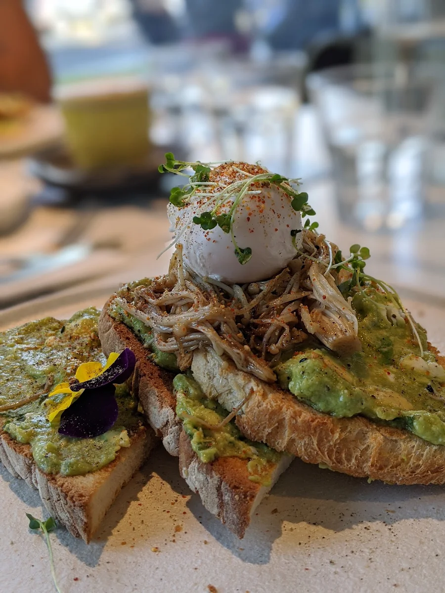 Smashed Avocado, Second Wife