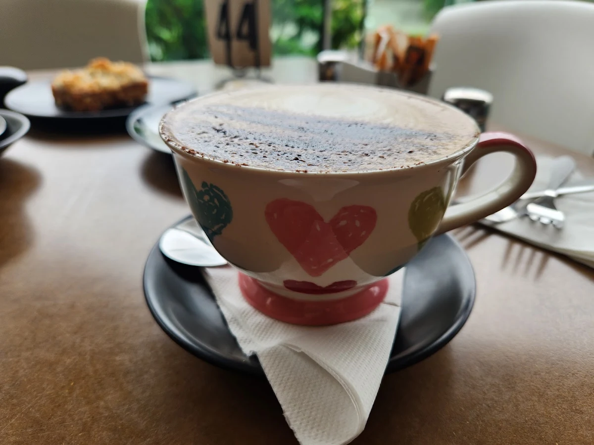 Highlights, Cafe Shakana
