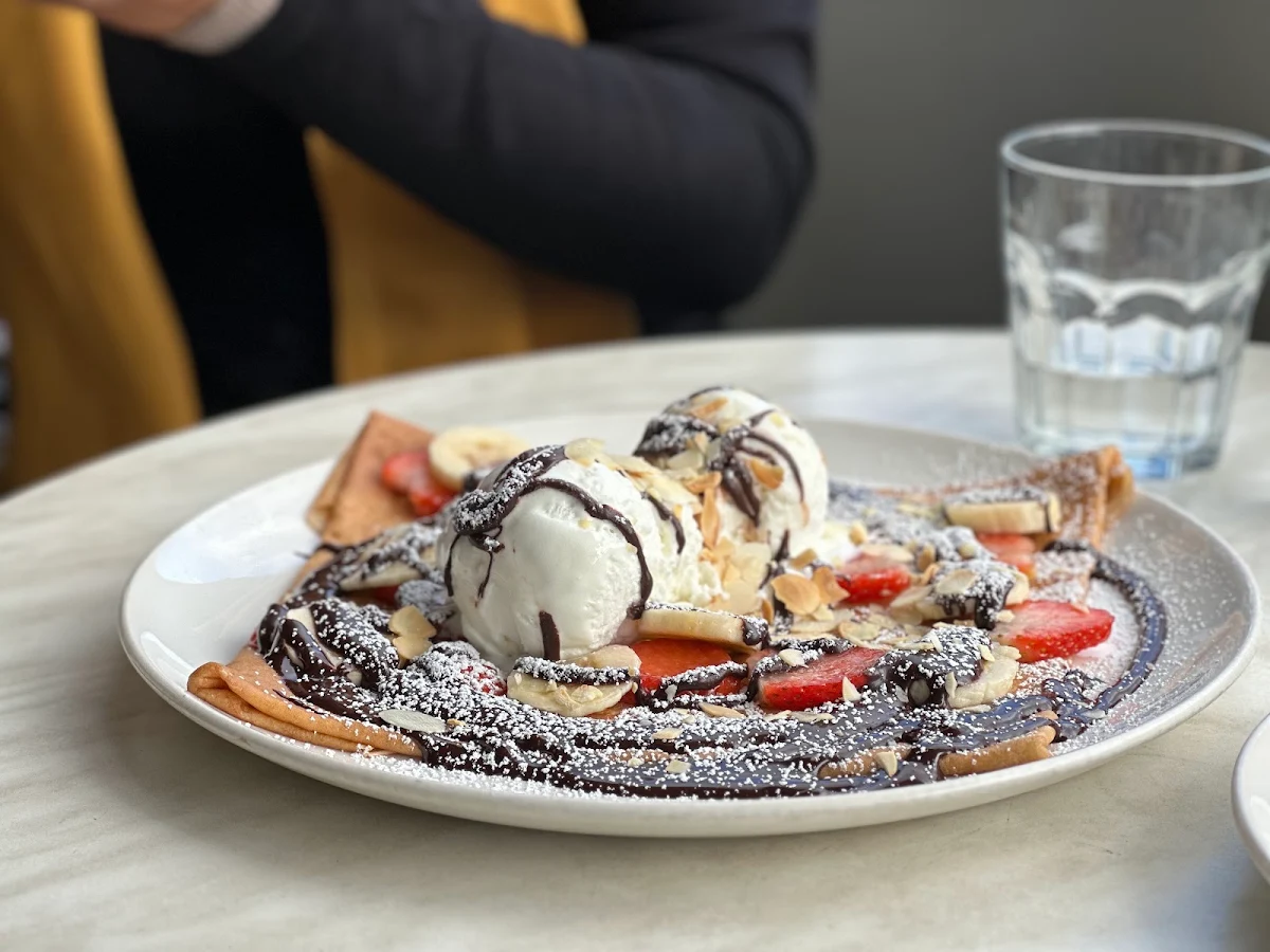 Bounty Crepe, Roule Galette Carnegie