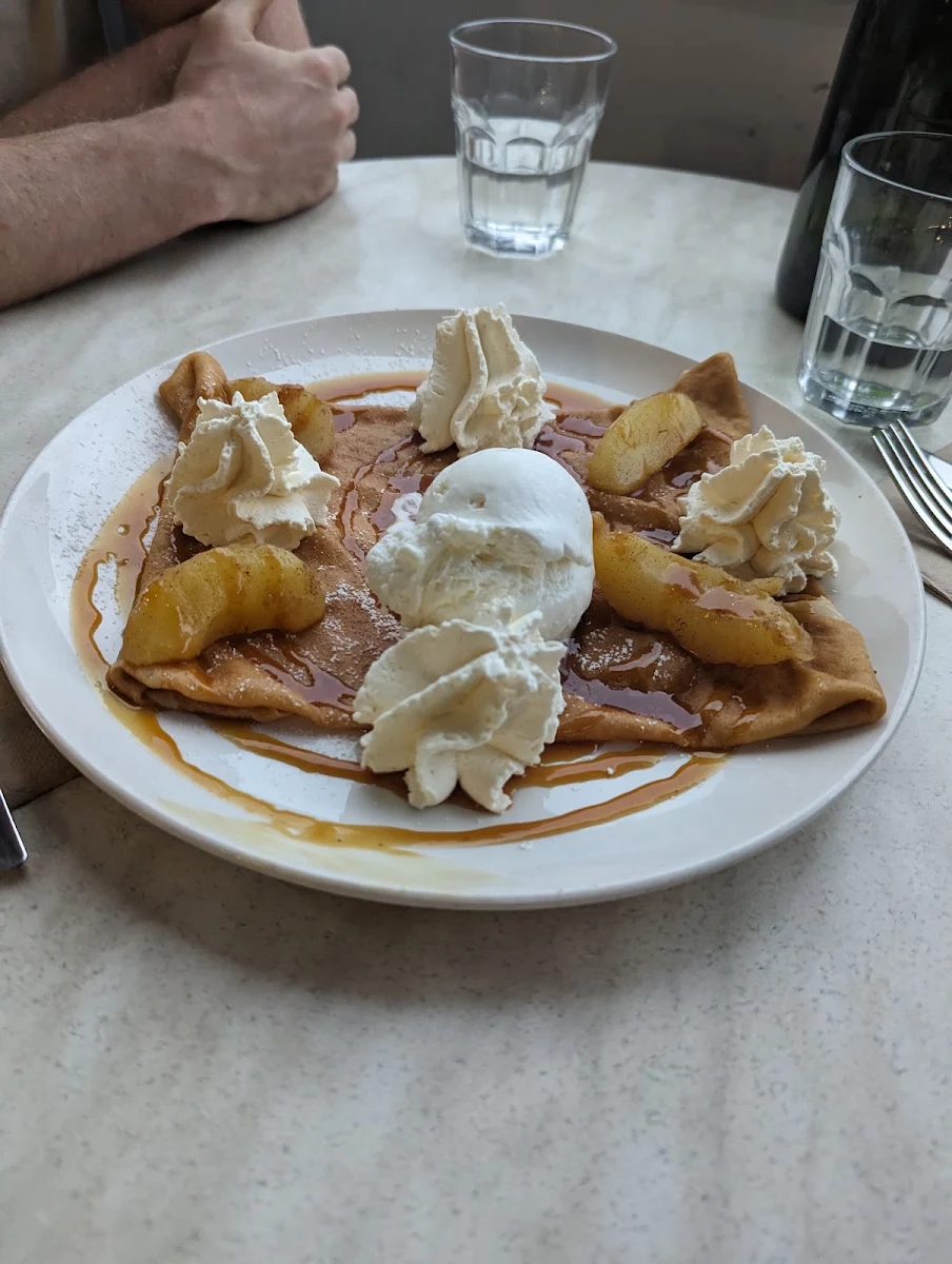 Dessert Crepe, Roule Galette Carnegie