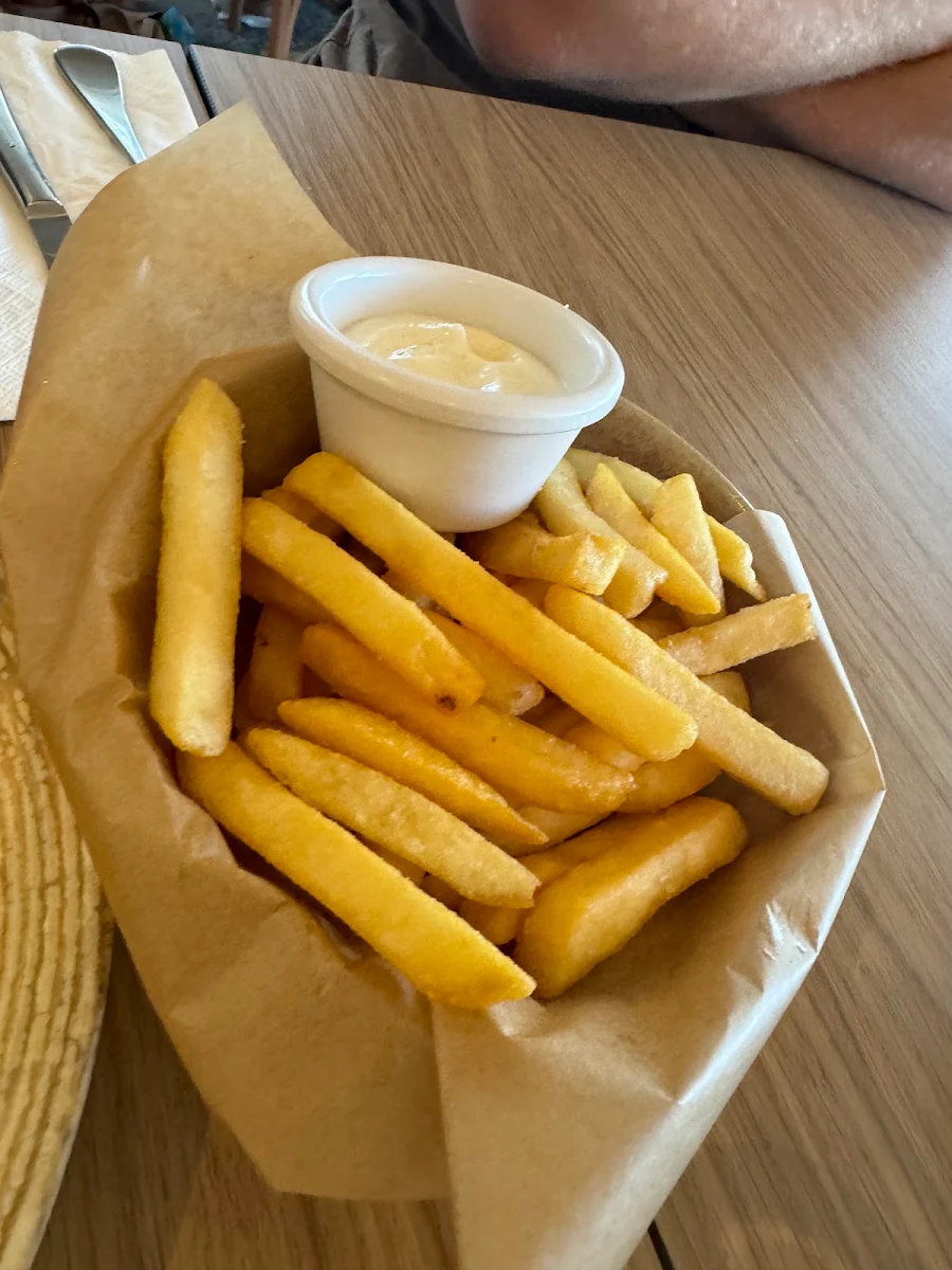 Chips, Camp Hill Hotel