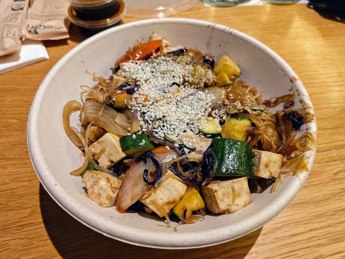 Highlights, Ayers Wok
