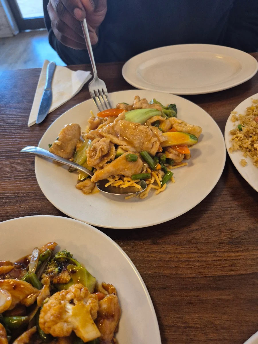 Highlights, Mandy's Restaurant