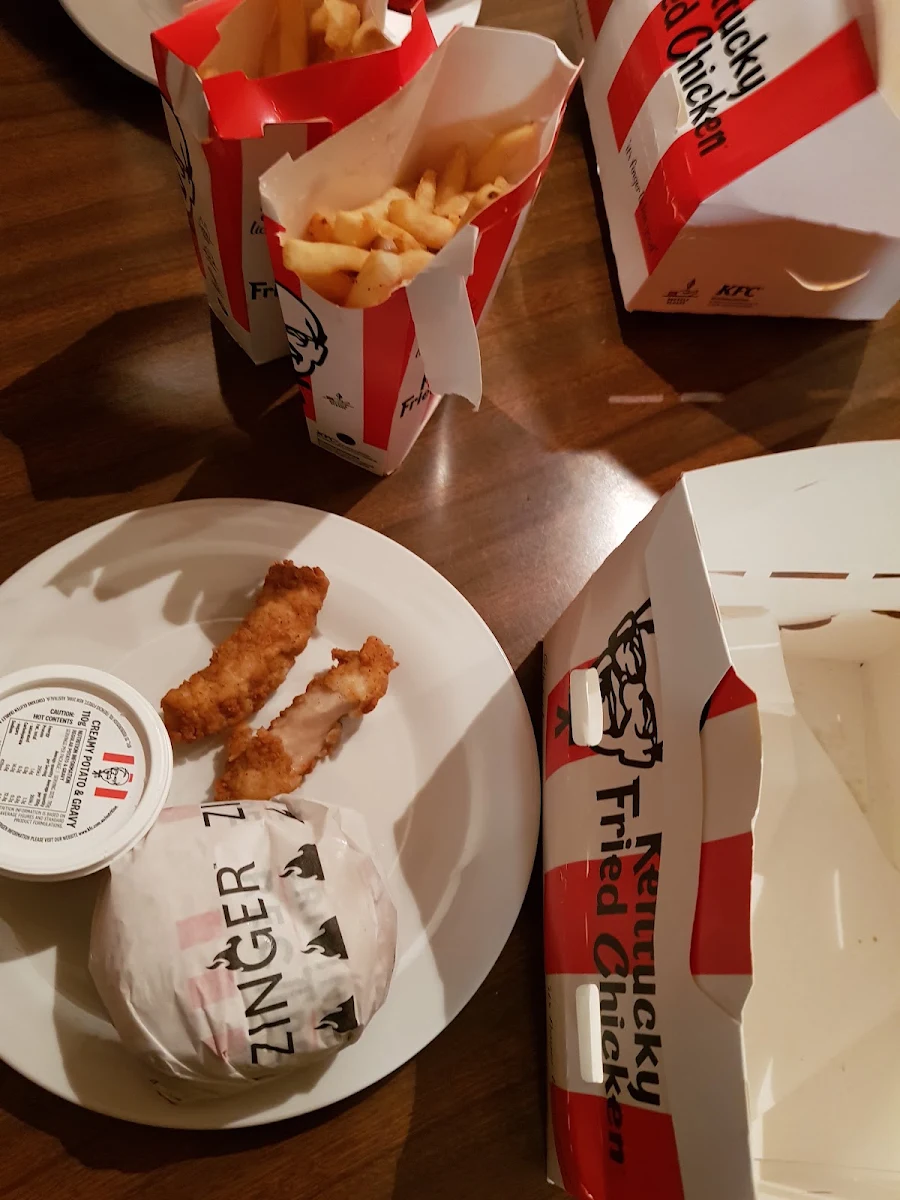 Highlights, KFC Welland Plaza