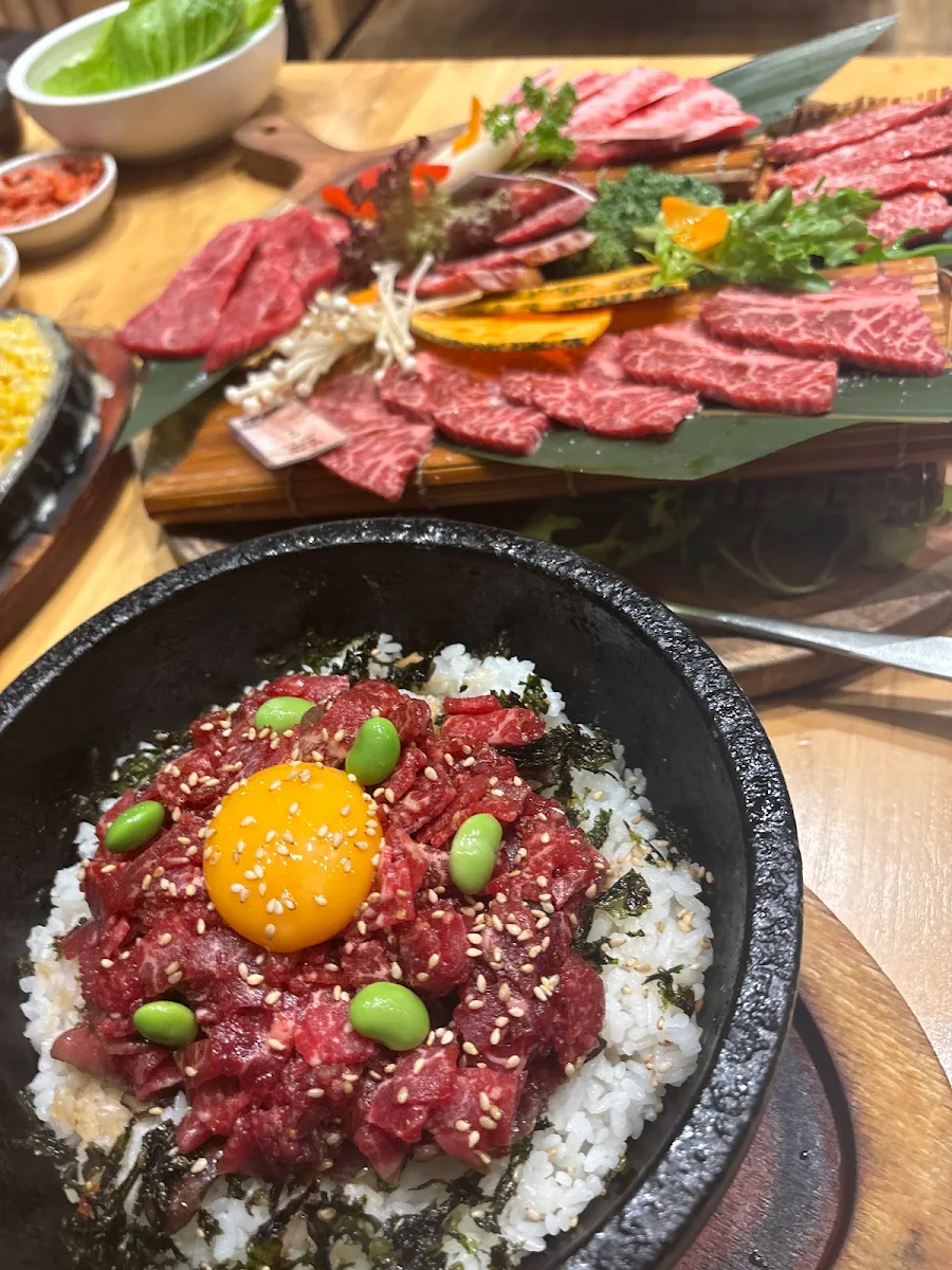 h09 ms7-9 Wagyu Hot Stone Rice Bowl