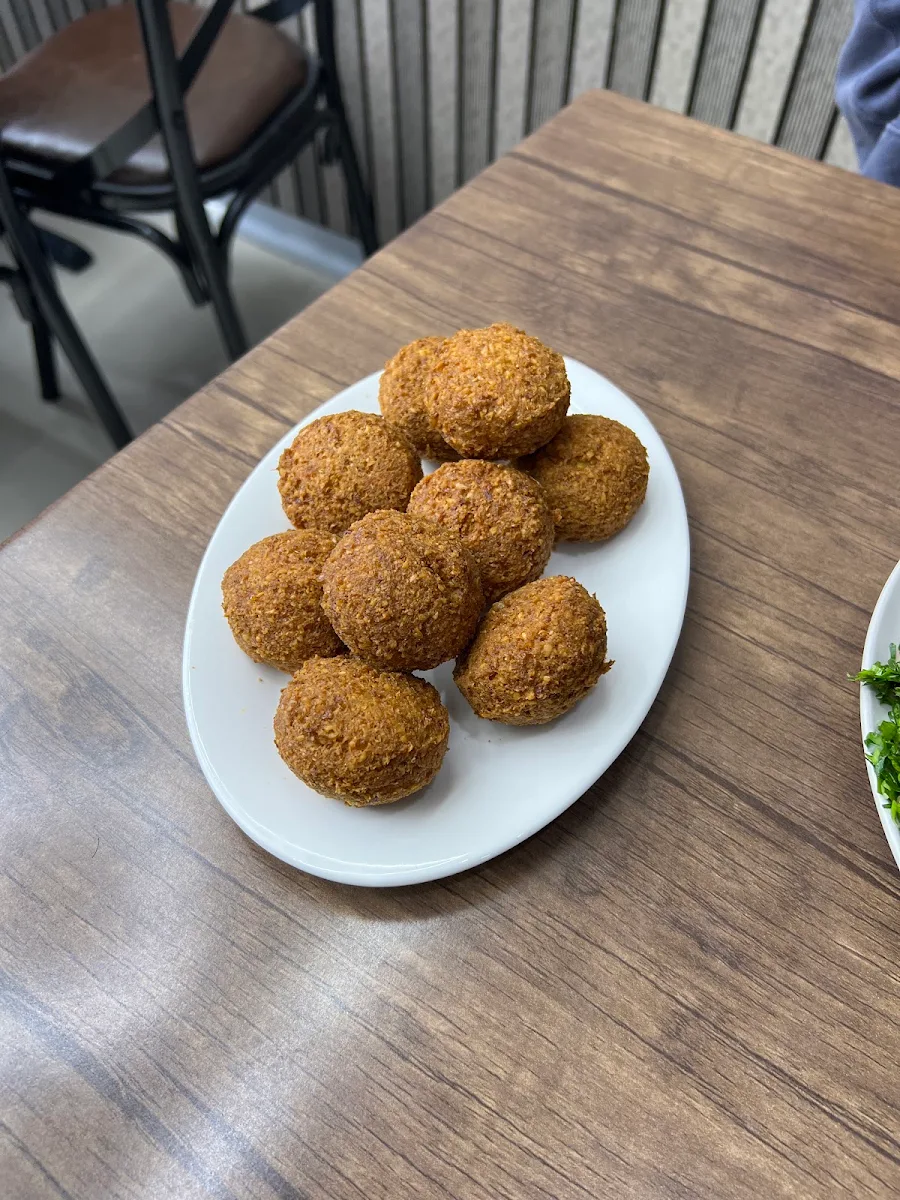 Falefel, HARTNA Restaurant