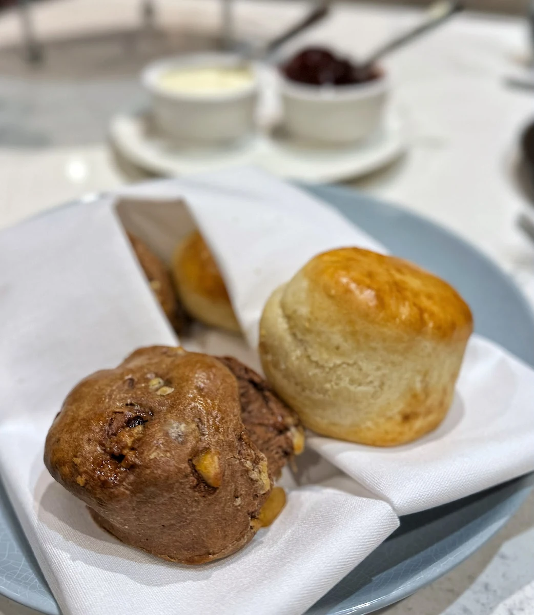 Orange&Chocolate, The Gallery