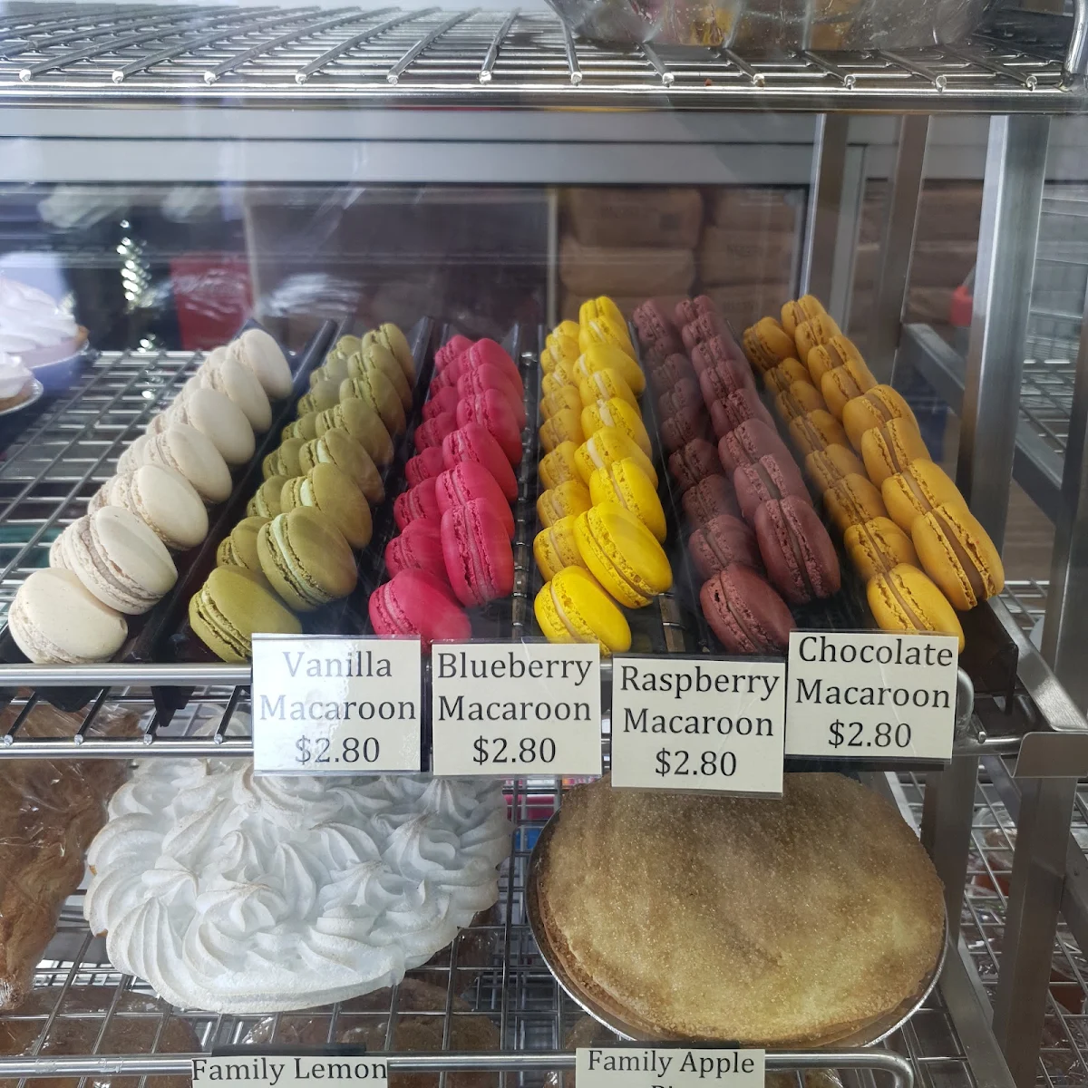 Macaroon's, GATTON BAKEHOUSE