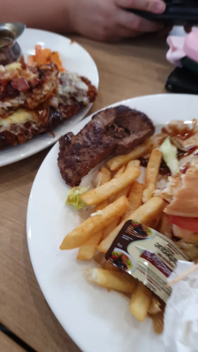 Highlights, Stumpy's Bistro,