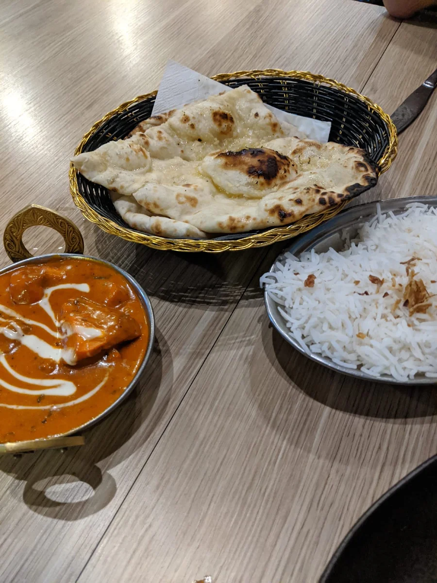 Butter Chicken Rice Garlic Naan