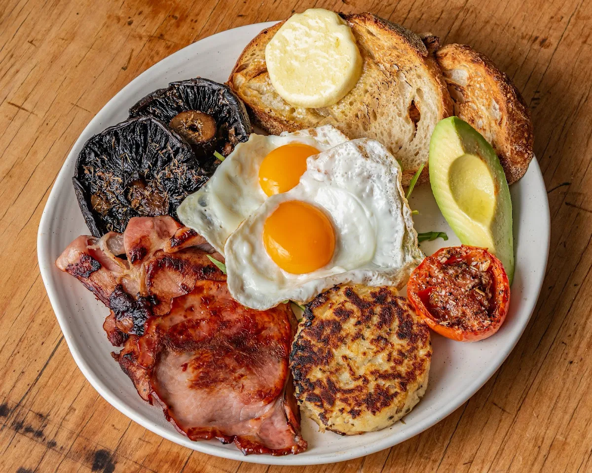 Highlights, Giles St. Cafe & Catering