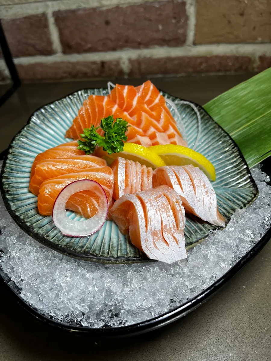 Salmon Sashimi, Sushiki