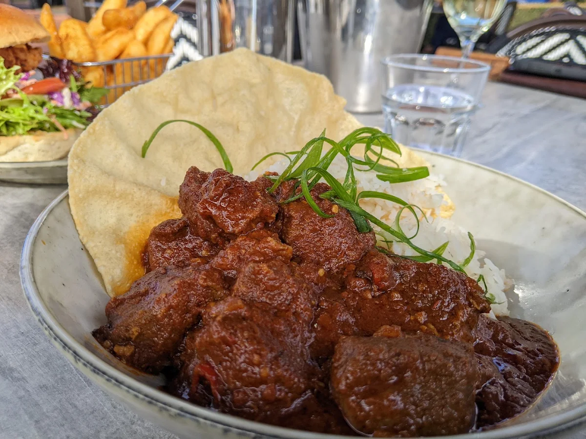 Curry, The Barrel @ Clouds Vineyard Maleny