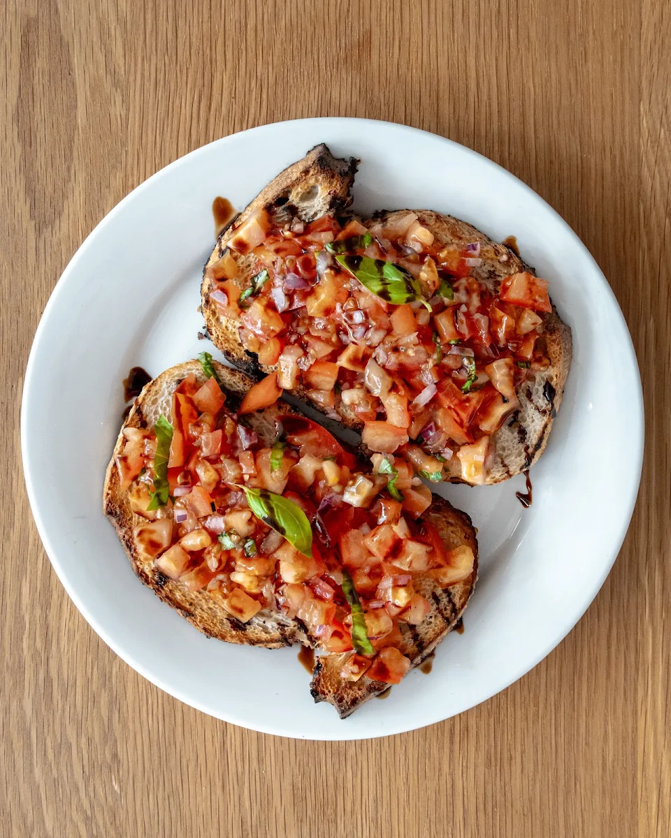 Tomato Bruschetta V