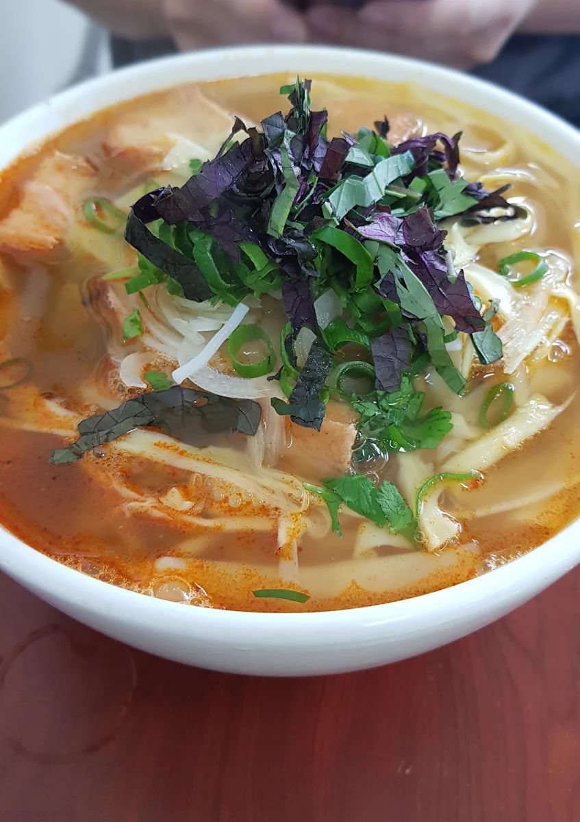 Bún Riêu ỐC Crab Noodles Soup Witb Snails