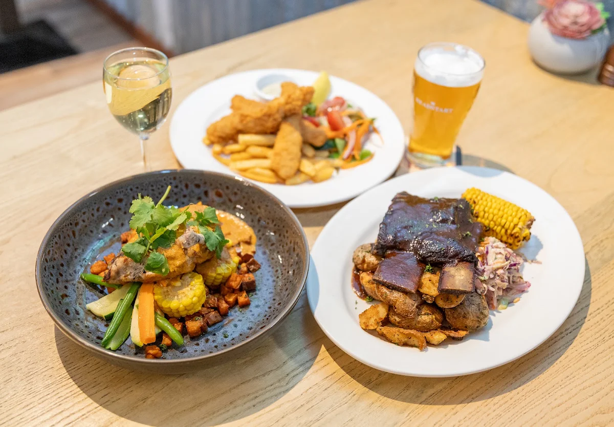 Highlights, The Longreach Tavern