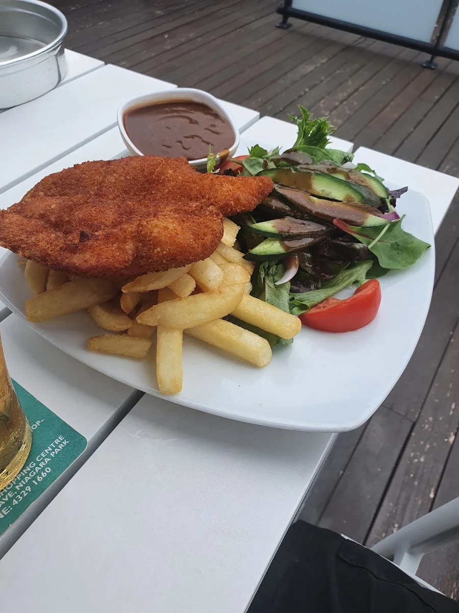 Highlights, The Valley Tavern