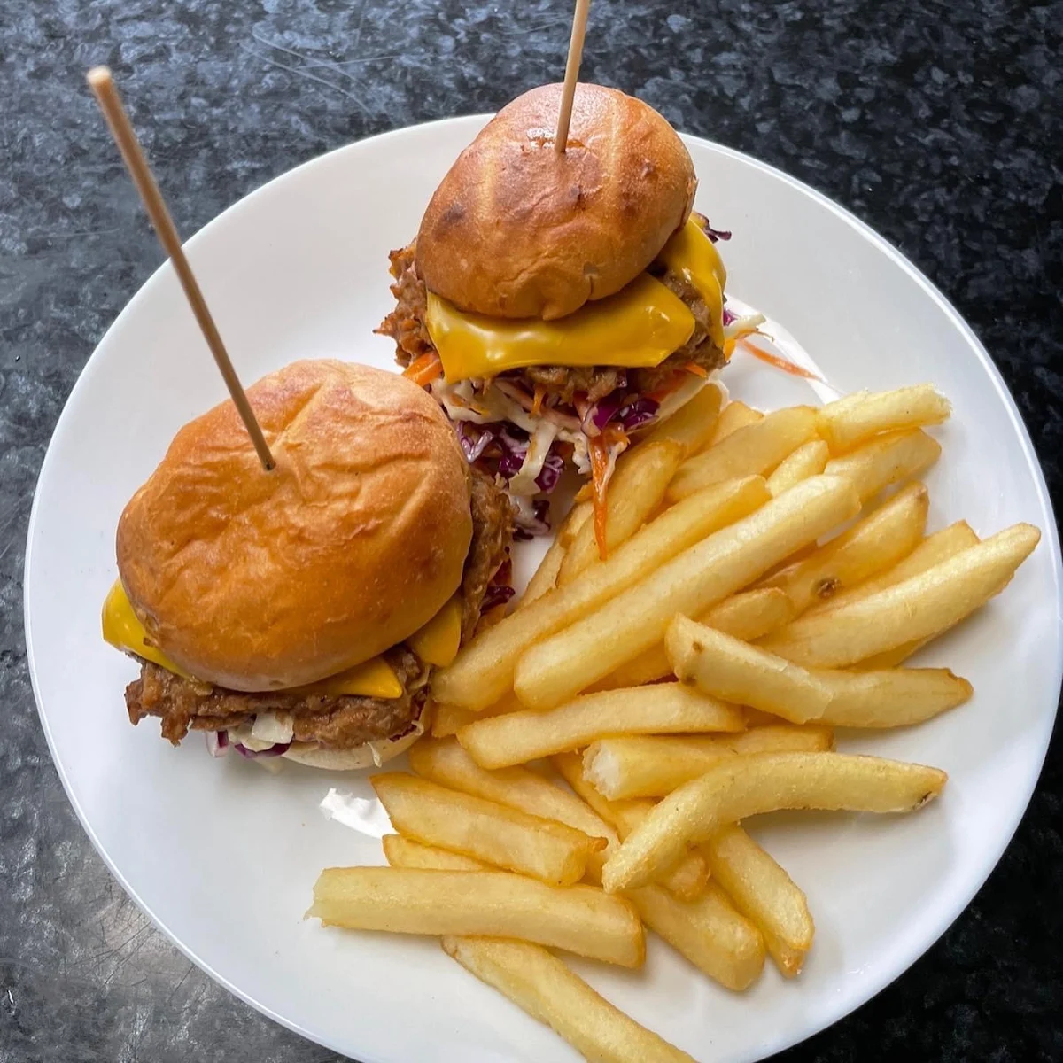 Highlights, Country Post and Bistro