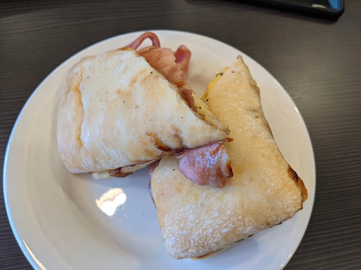 Brekky Roll