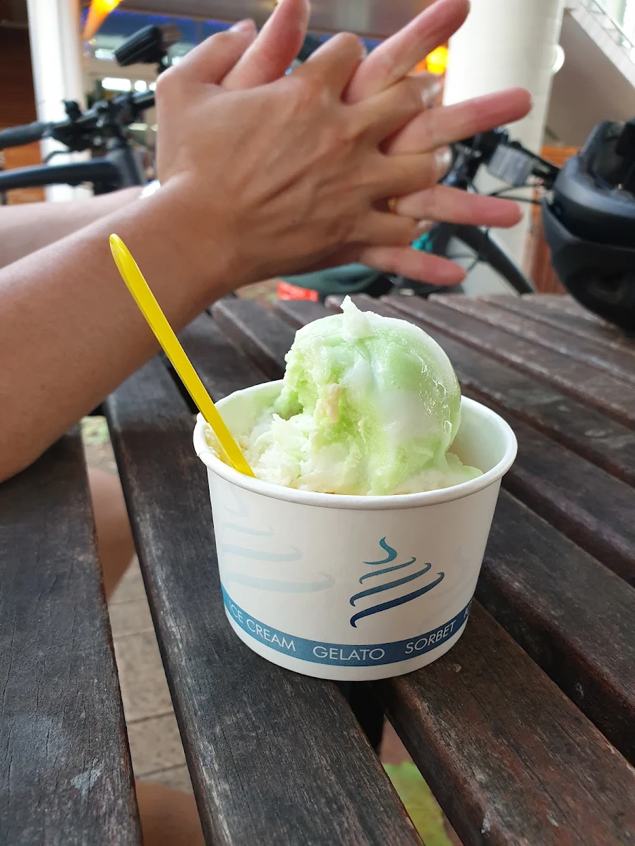 Lemon Lime Macadamia