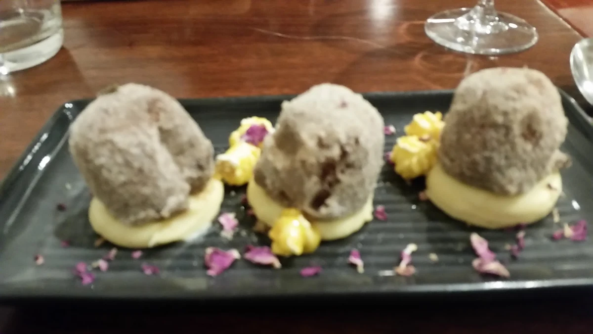 Chocolate Doughnuts, Secrets By The Parade