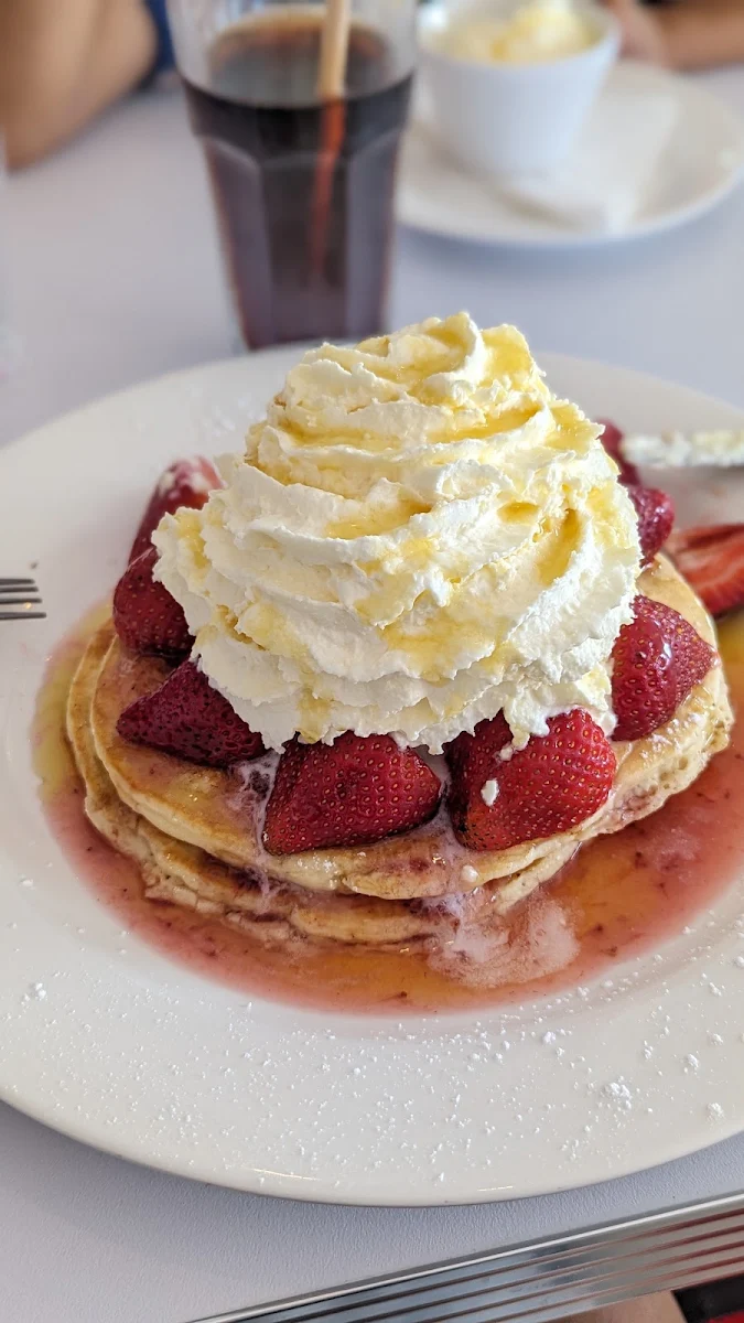 Strawberry Patch, Pancake Diner Burleigh