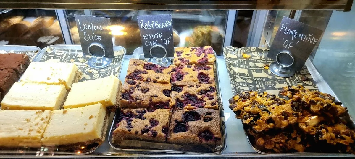 Cakes, 9 Seeds