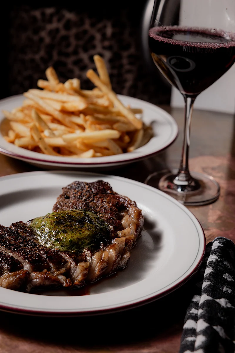 Highlights, Willing Wine Bar