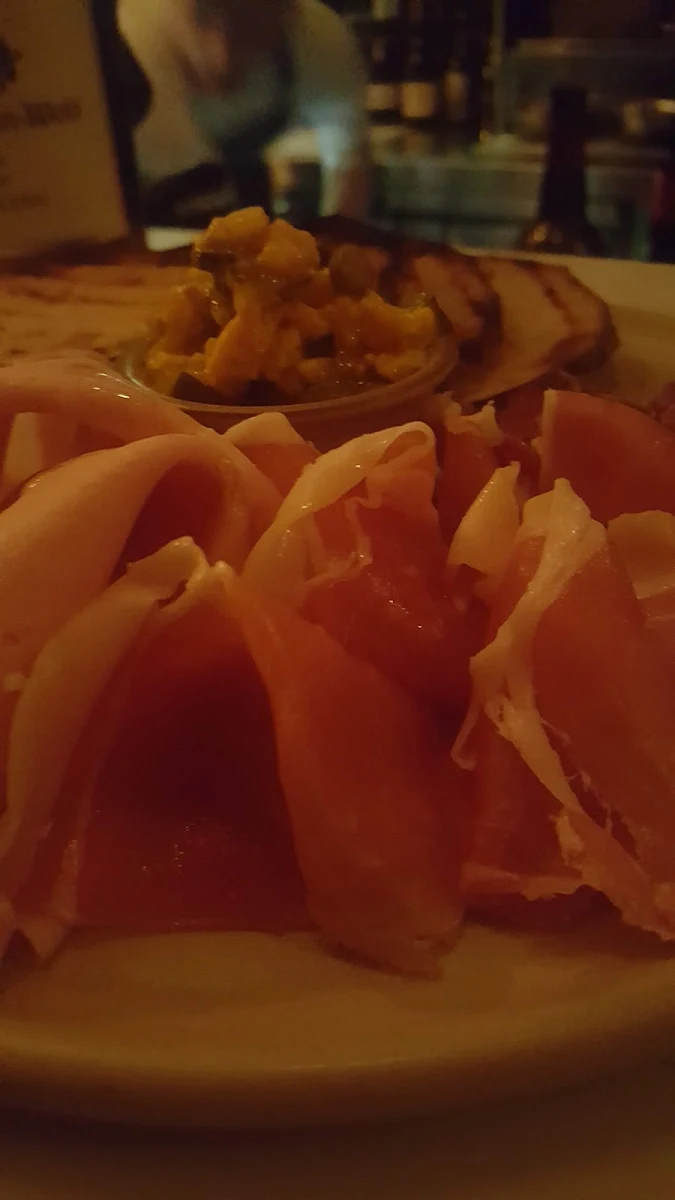 Jamon Serrano, Willing Wine Bar