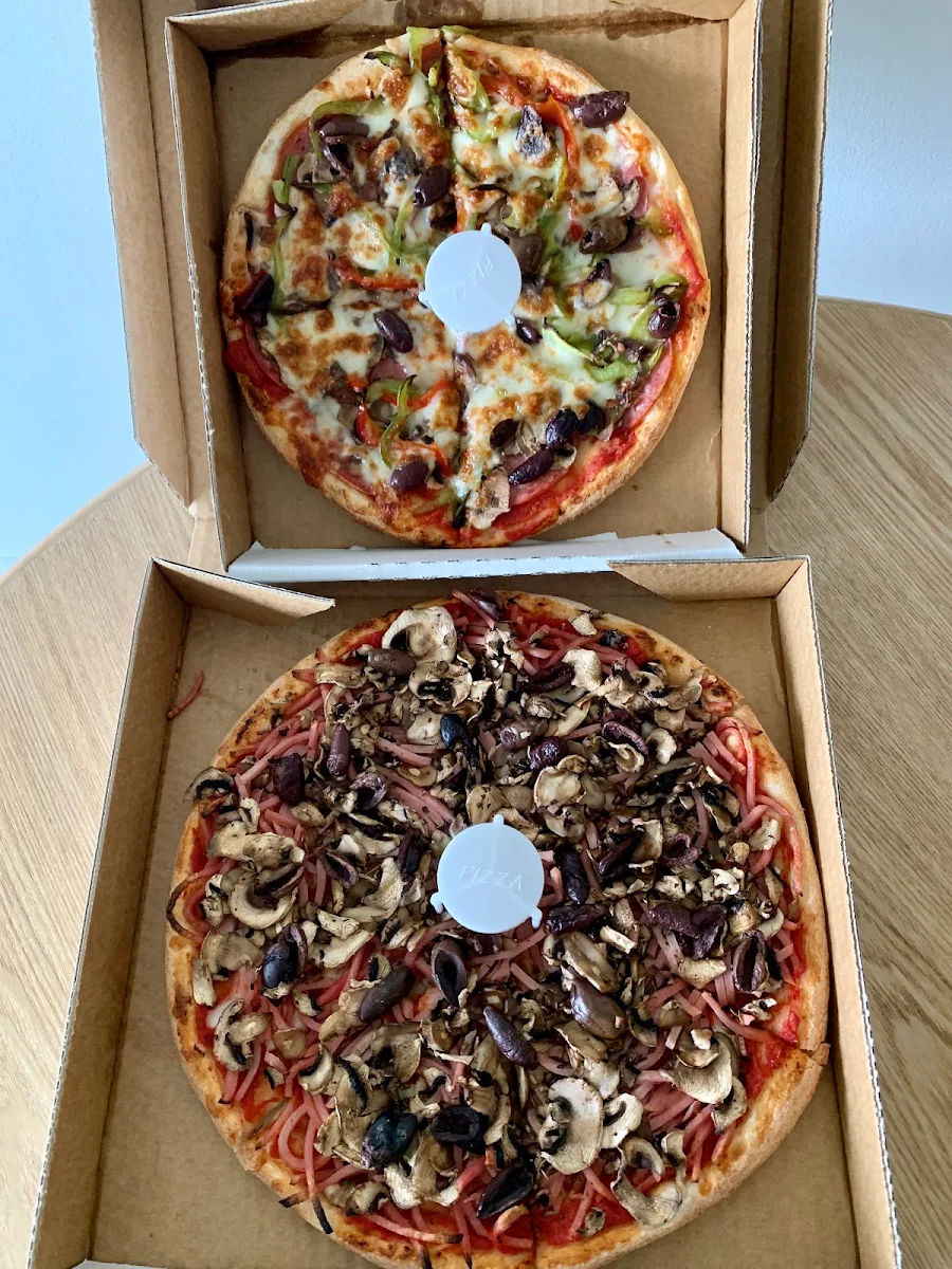 Highlights, Eastside Pizza & Pasta
