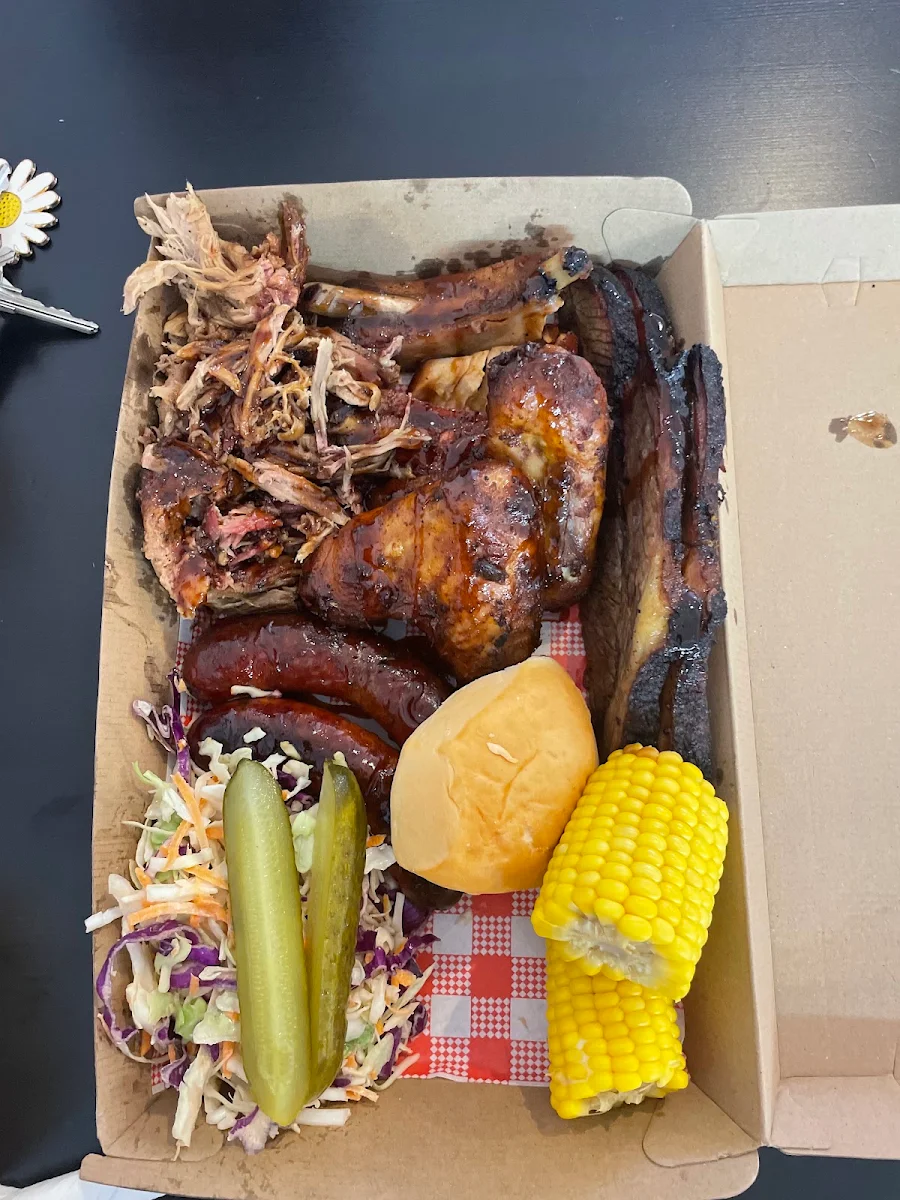 Highlights, 2 m8's BBQ